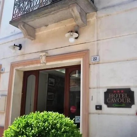 Hotel Cavour 3*