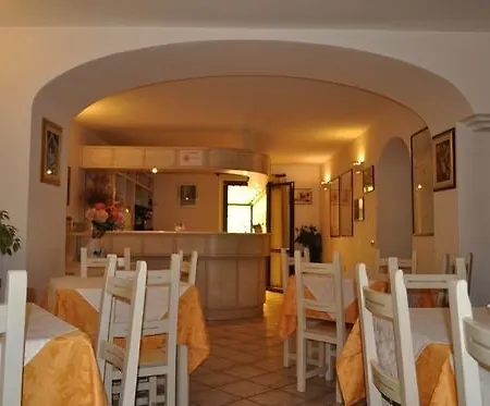 Cavour 3* Όλμπια